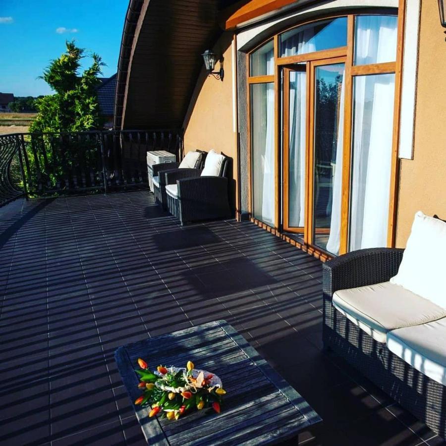 Hotel Magnat Słupca Exteriör bild