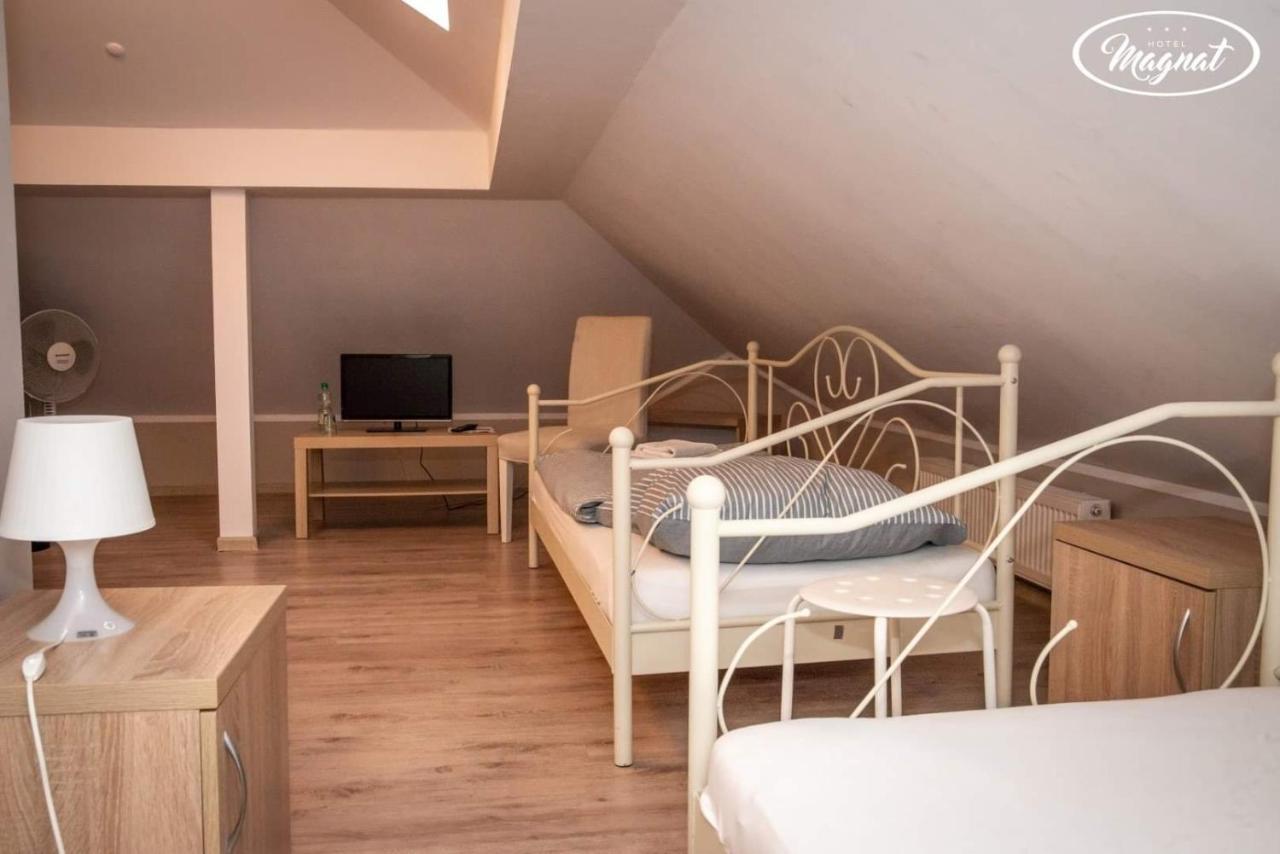 Hotel Magnat Słupca Exteriör bild