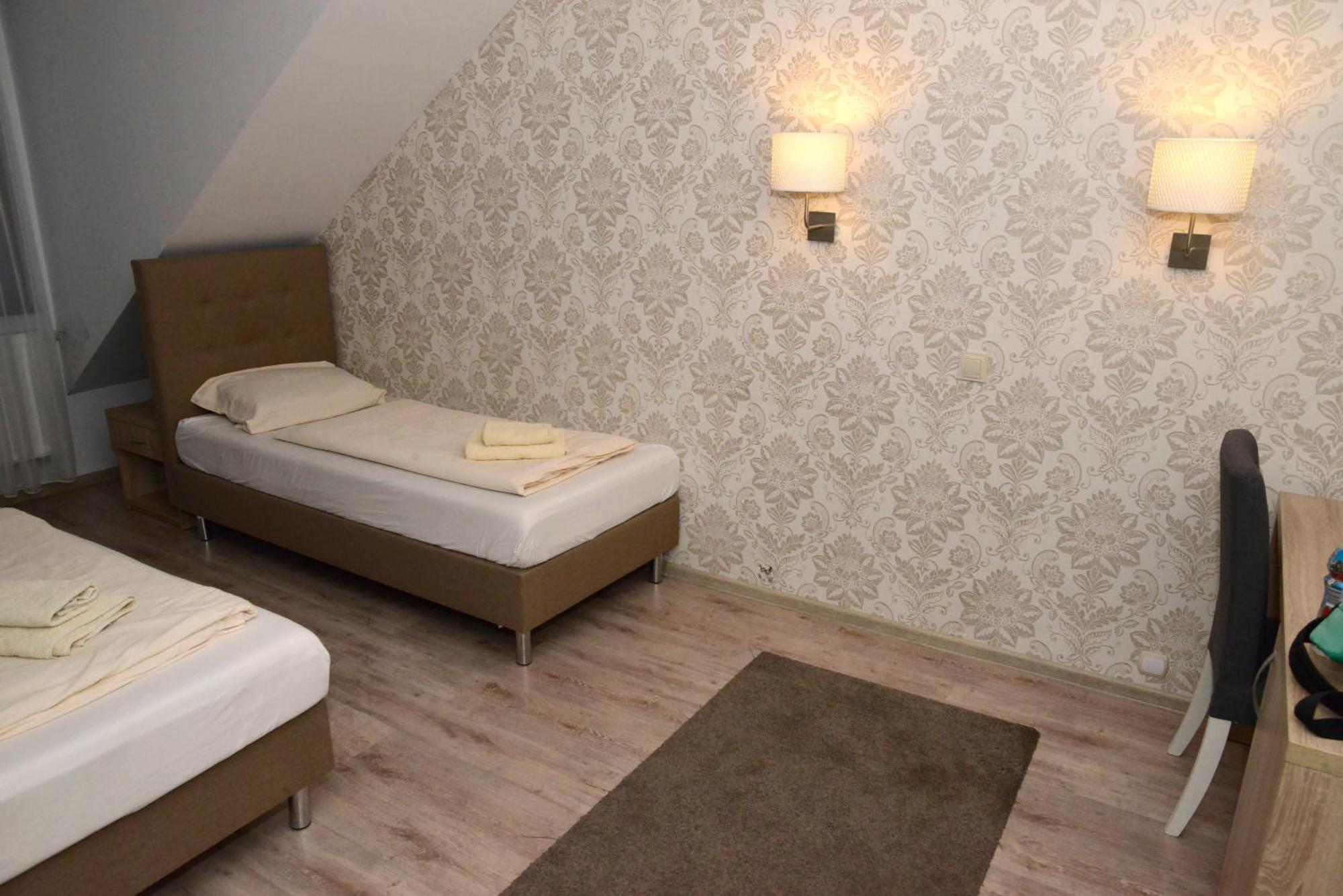 Hotel Magnat Słupca Exteriör bild